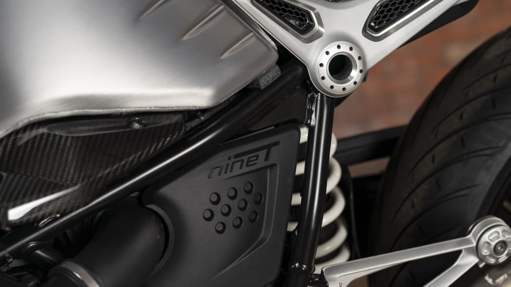 Die Feder des Motorrades BMW R nine T