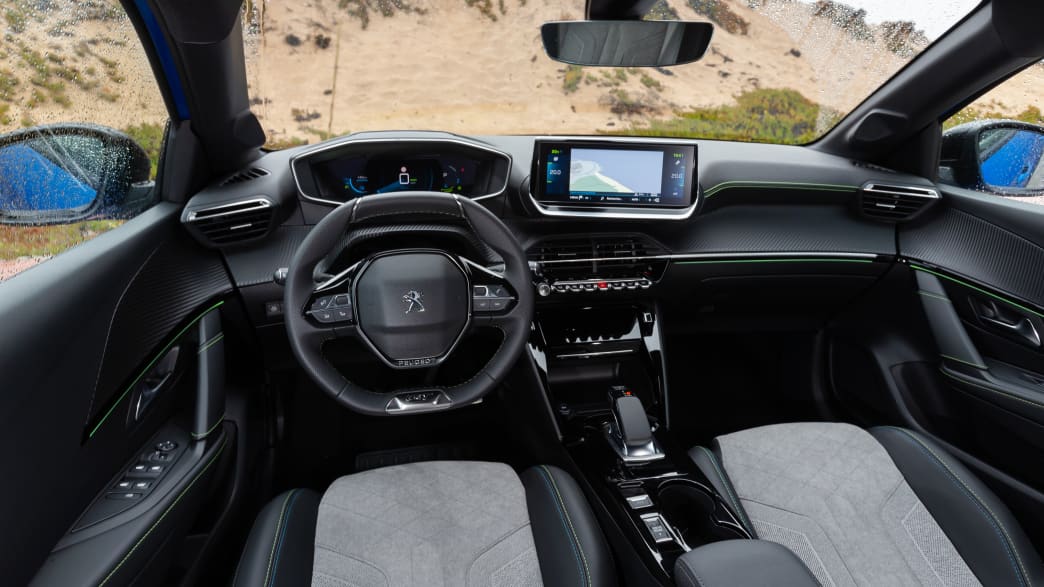 Cockpit des Peugeot e-208