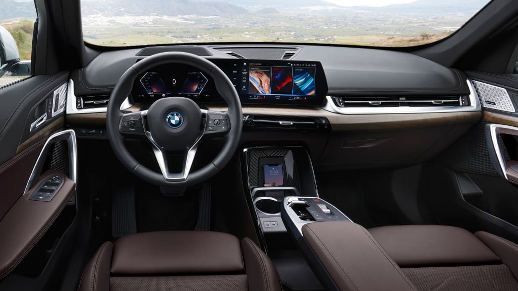 Cockpit des BMW iX1