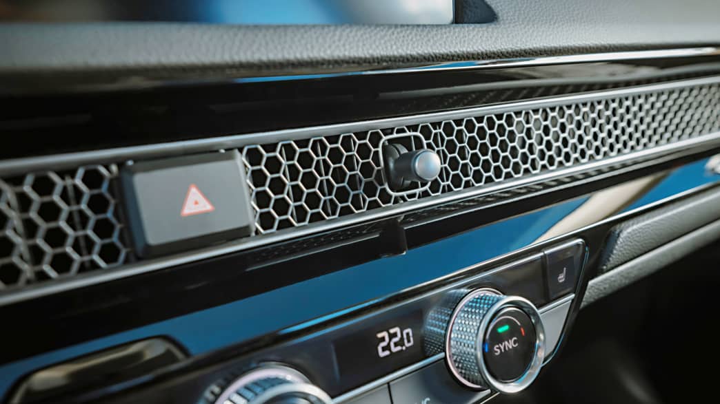 Detailaufnahme des neuen Honda Civic inne mit der Aircondition