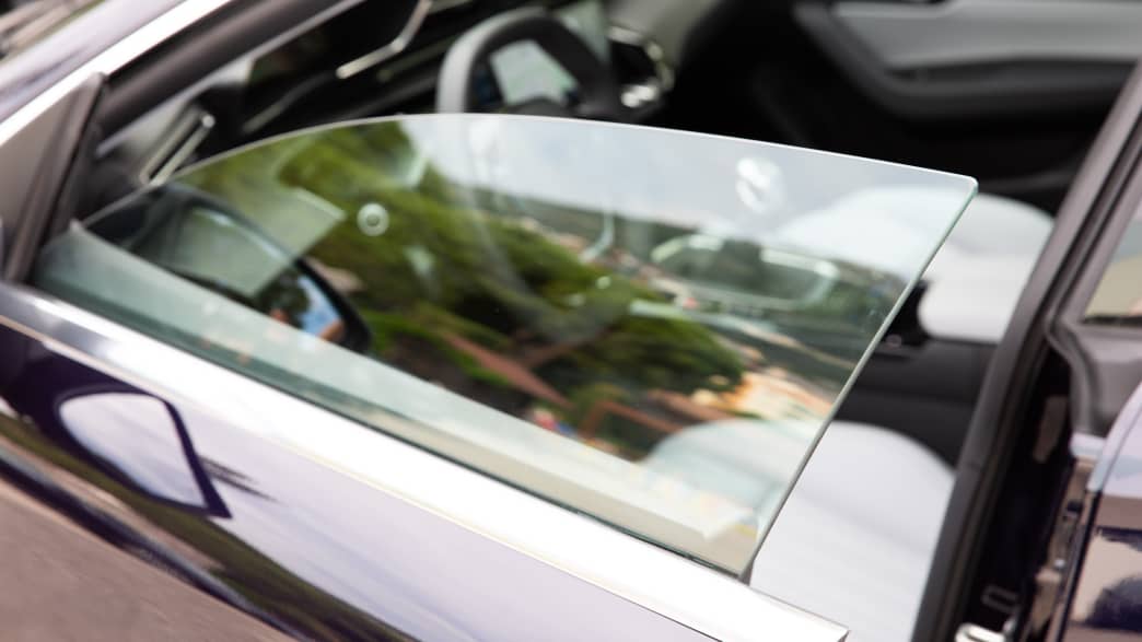 Seitenfenster eines Peugeot 508