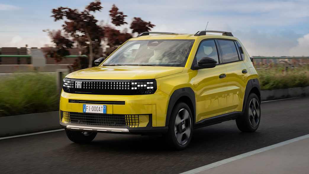 Front und Seitenansicht eines Fiat Grande Panda