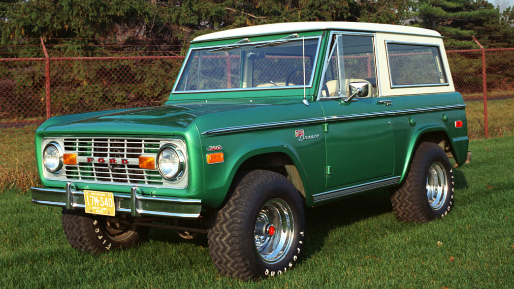 Ford Bronco Oldtimer in grün von 1971