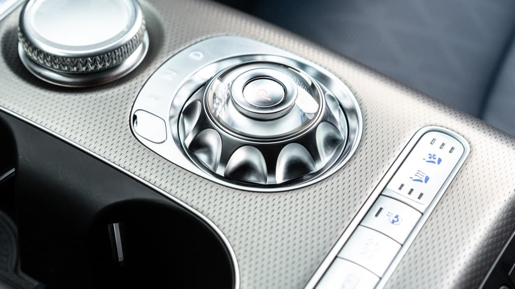 Die Schaltballautomatik des Genesis GV60