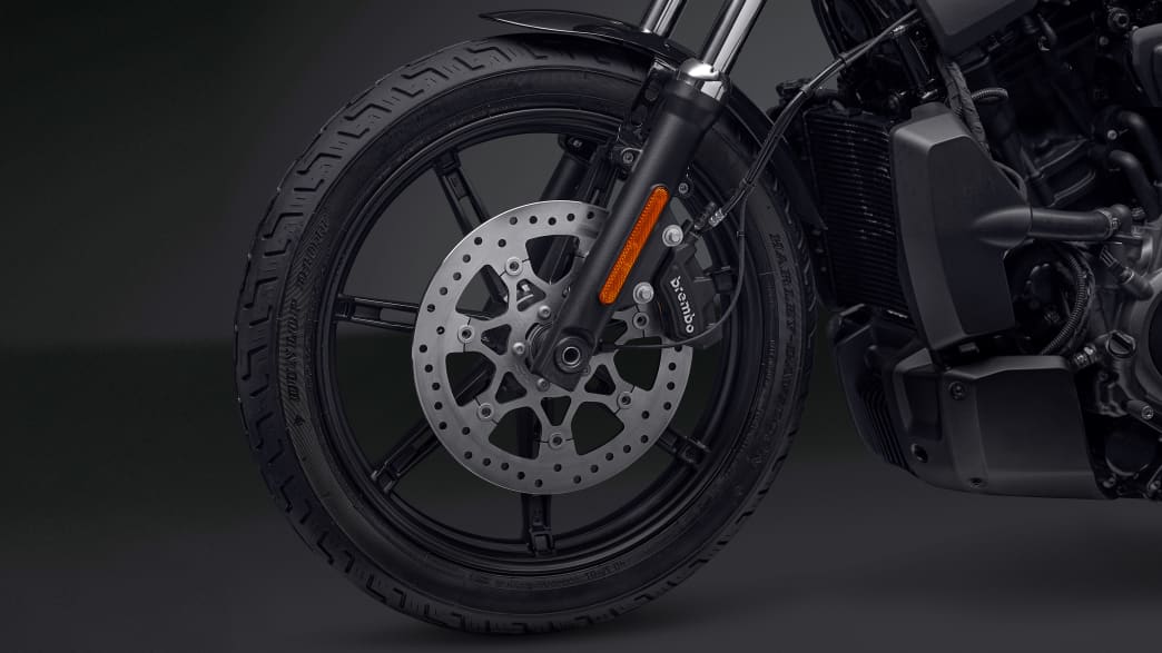 Vorderrad der Harley-Davidson Nightster