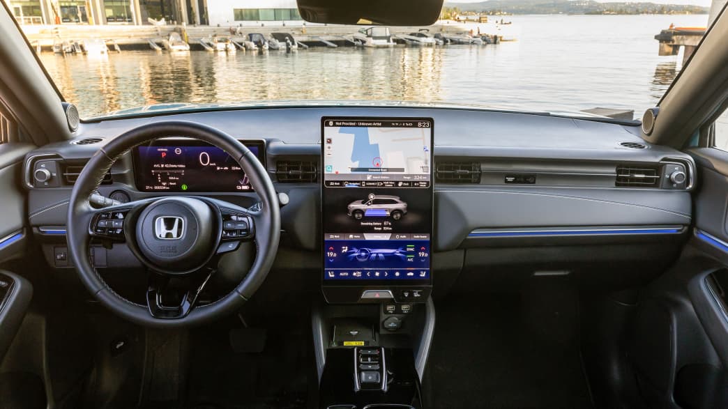 Cockpit des Honda e:NY1