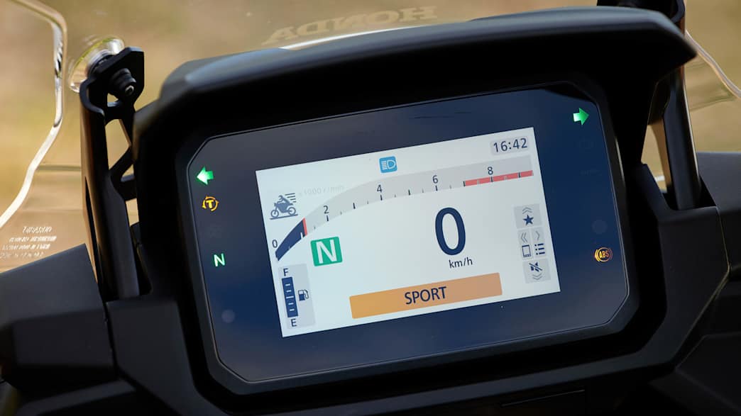 Der Monitor an der Honda NC750X DCT