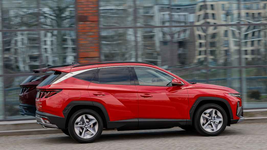 Seitenansicht eines stehenden Hyundai Tucson nach Facelift