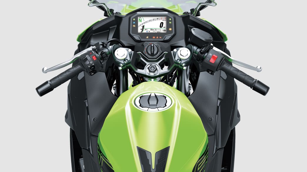 Aufnahme des Cockpit der Kawasaki Ninja 500 SE