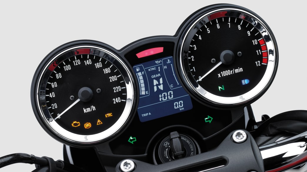 Cockpit der Kawasaki Z900RS