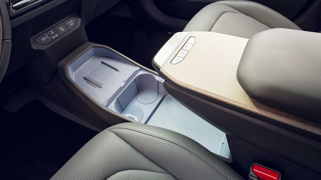 Der Becherhalter des Kia EV3