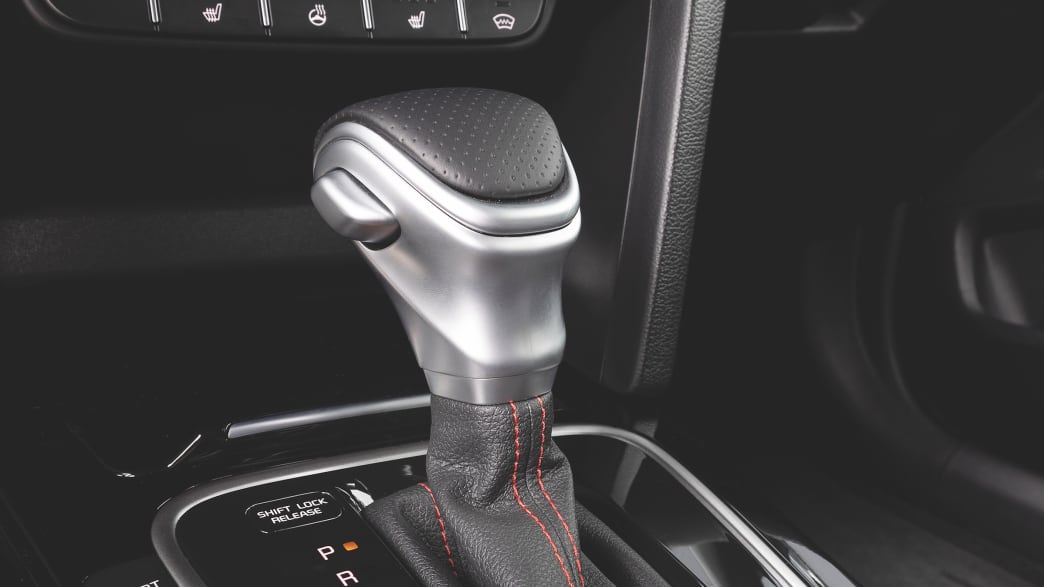 Die Gangschaltung der KIA Ceed GT