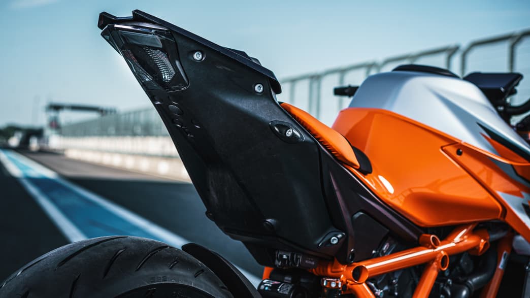 Sitz und Tank der KTM 1290 SUPER DUKE R