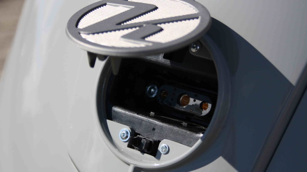 Ladebuchse des Roller Kumpan 54ignite
