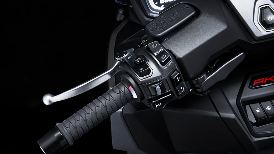 Lenker der Kymco AK 550i ABS Premium