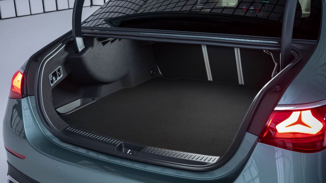 Detail des Kofferraumes der neuen Mercedes E-Klasse