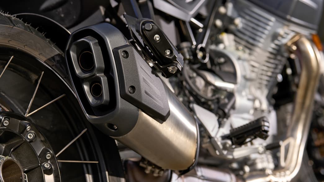 Auspuff der Moto Guzzi Stelvio