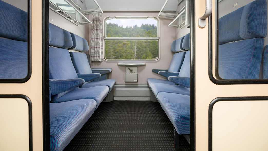 Blick vom Gang in ein Abteil des Europeansleeper