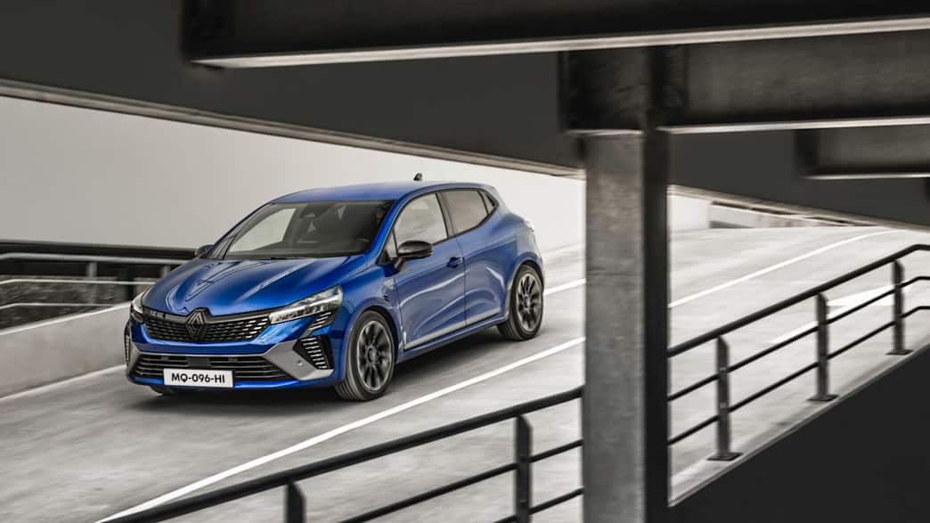 Front und Seitenansicht eines Renault Clio nach Facelift