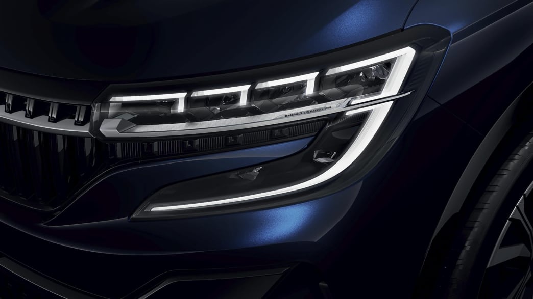 Detailaufnahme des Scheinwerfers des Renault Espace