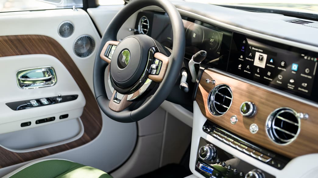 Detailaufnahme des Cockpits des Rolls Royce Spectre
