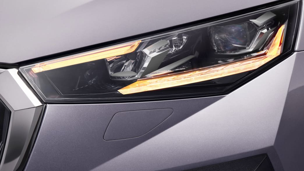 Detailaufnahme des Skoda Skala Frontscheinwerfers