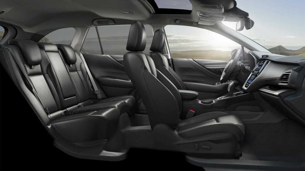 Die schwarzen Ledersitze eines Outback 2.5i