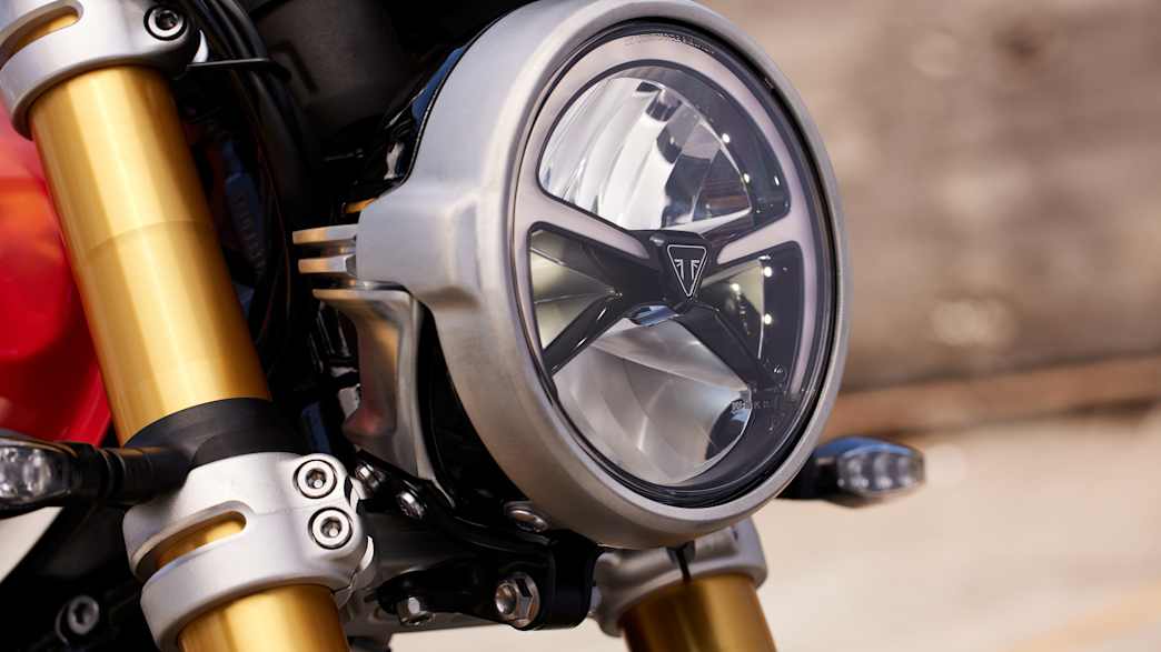 Aufnahmen der Triumph 1200 und 1200 RS