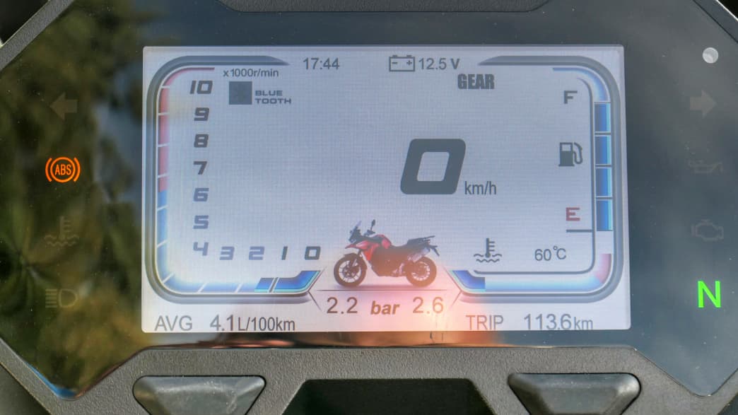 Display der Voge 650 DSX