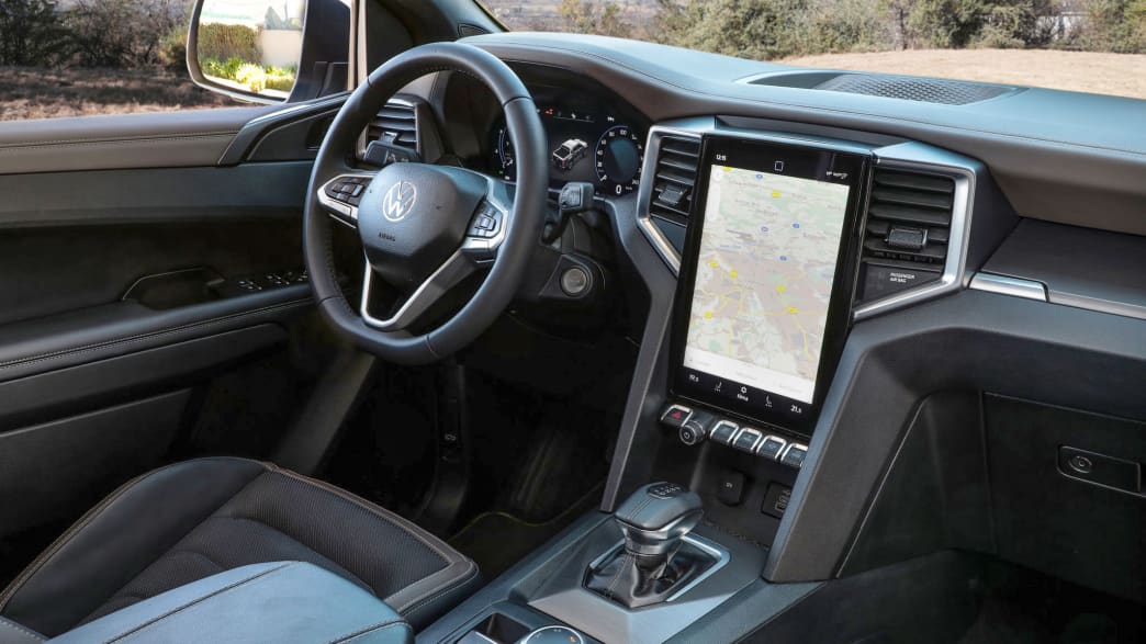 Cockpit und Amaturen des neuen Pickup VW Amarok
