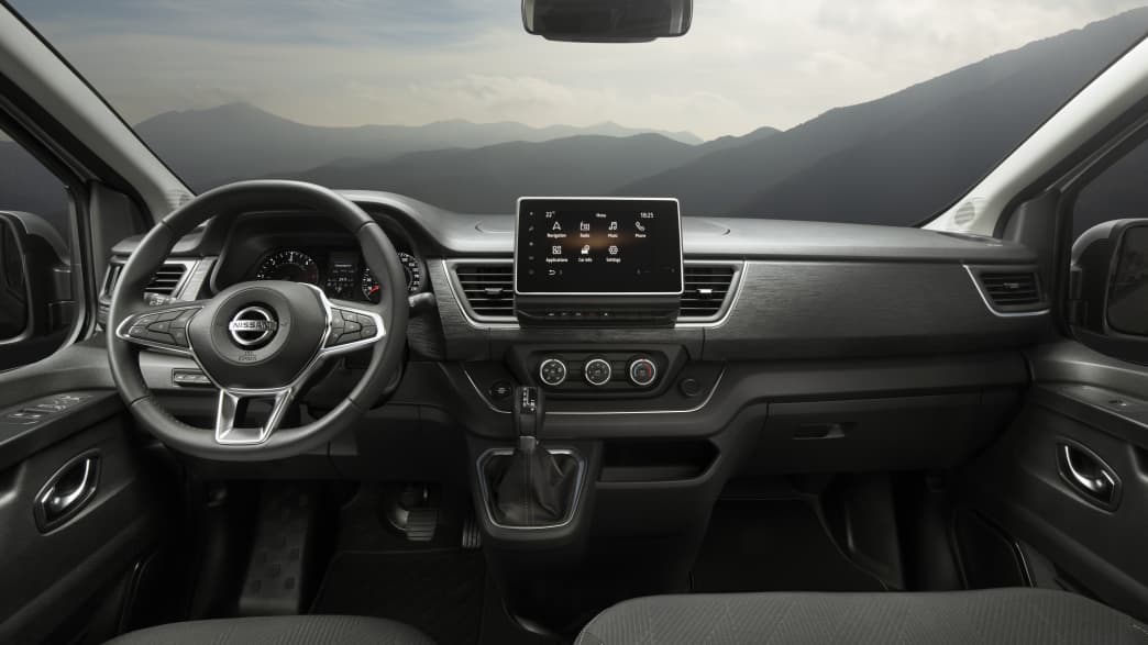Das Cockpit vom Nissan NW 300,