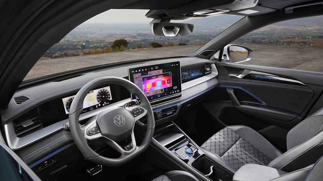 Das Cockpit des VW Tayron