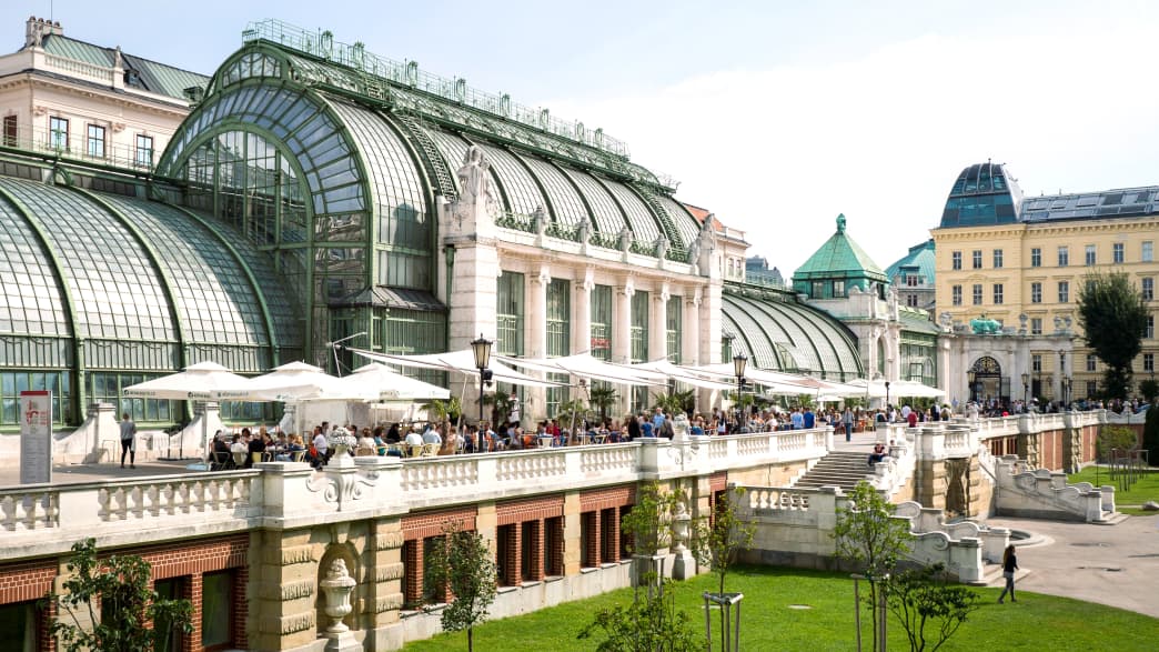 Außenansicht des Palmenhaus in Wien