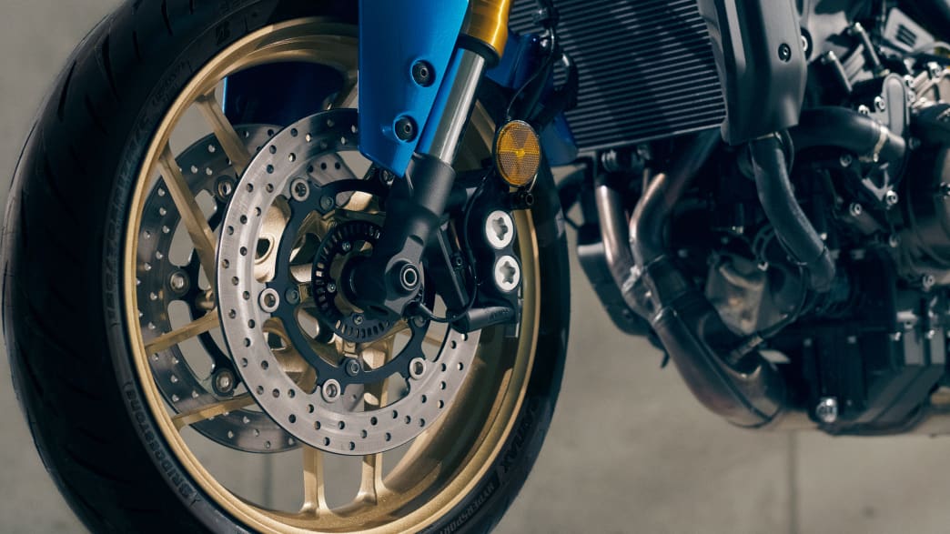 Das Vorderrad der Yamaha XSR 900
