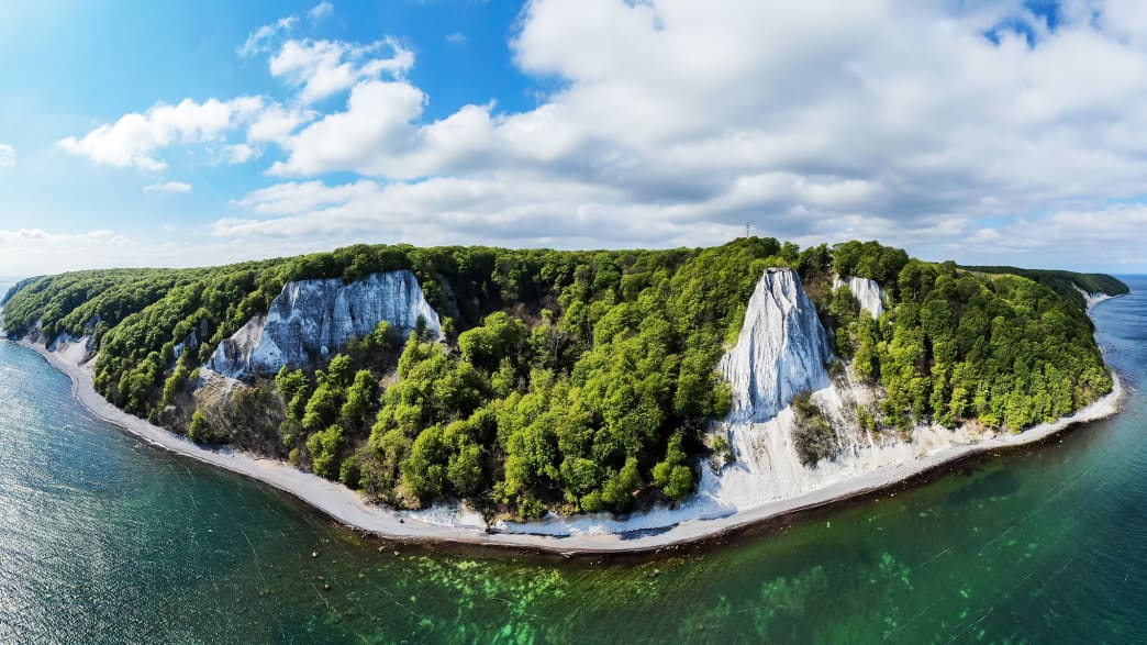 Blick auf die Insel Rügen und den Kreidefelsen
