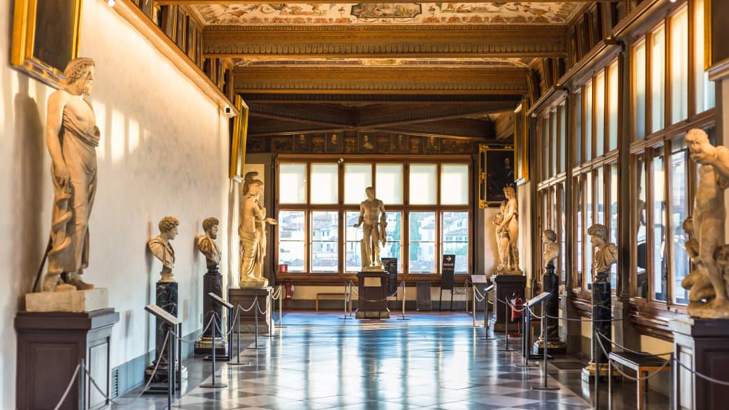 Statuen in den Uffizien in Florenz