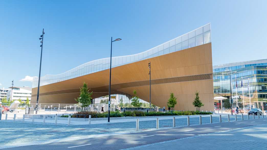 Außenansicht der Oodi Zentralbibliothek in Helsinki