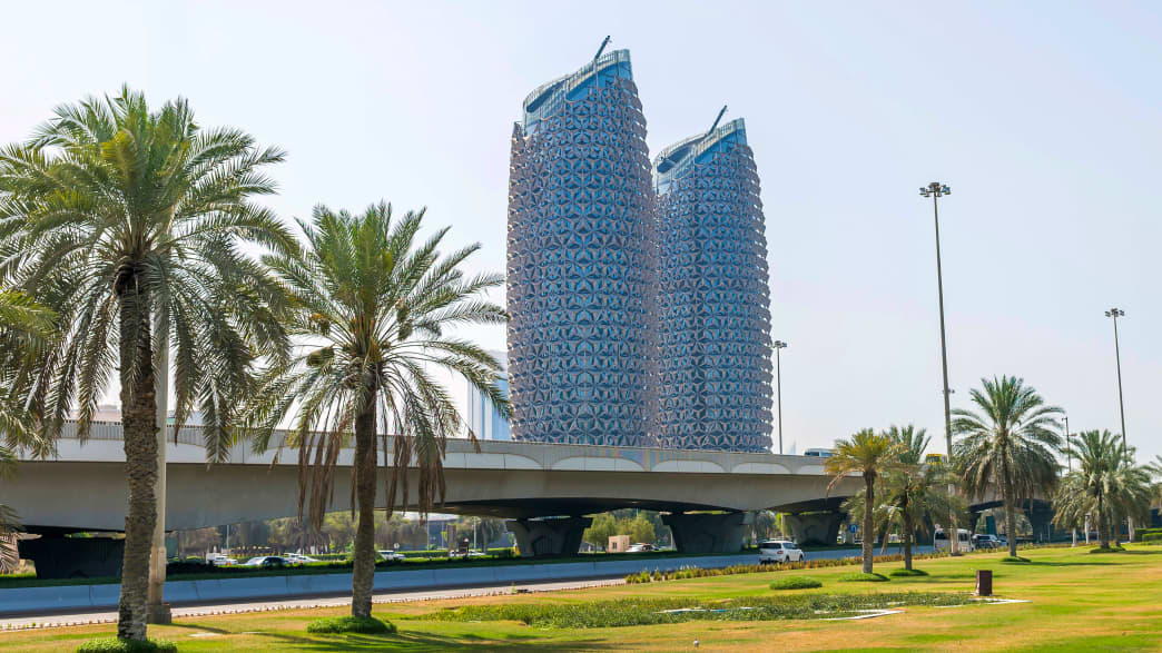 Die Al Bahar Türme in Abu Dhabi