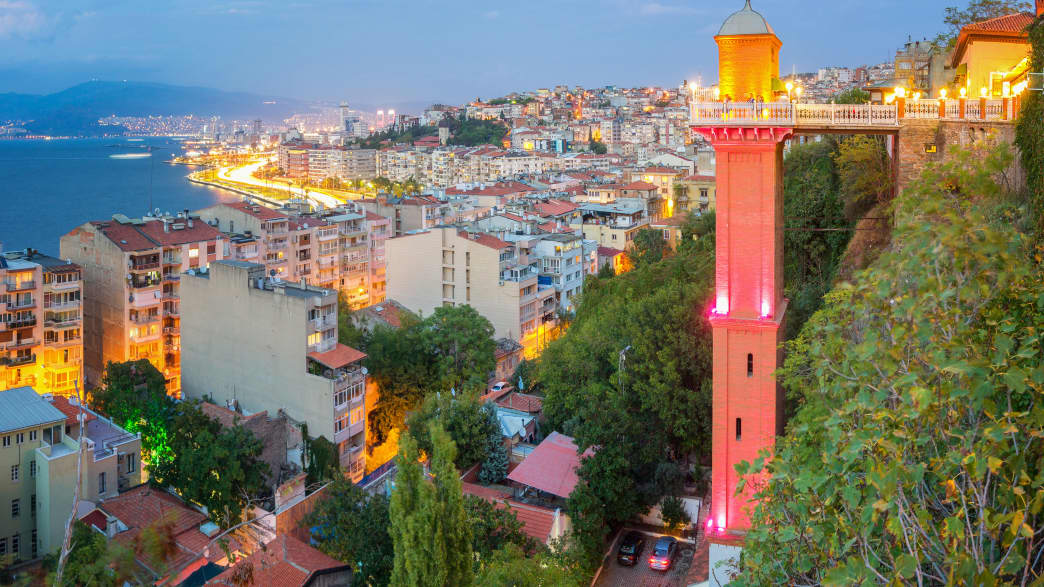 Tarihi Asansör Aufzug in Izmir