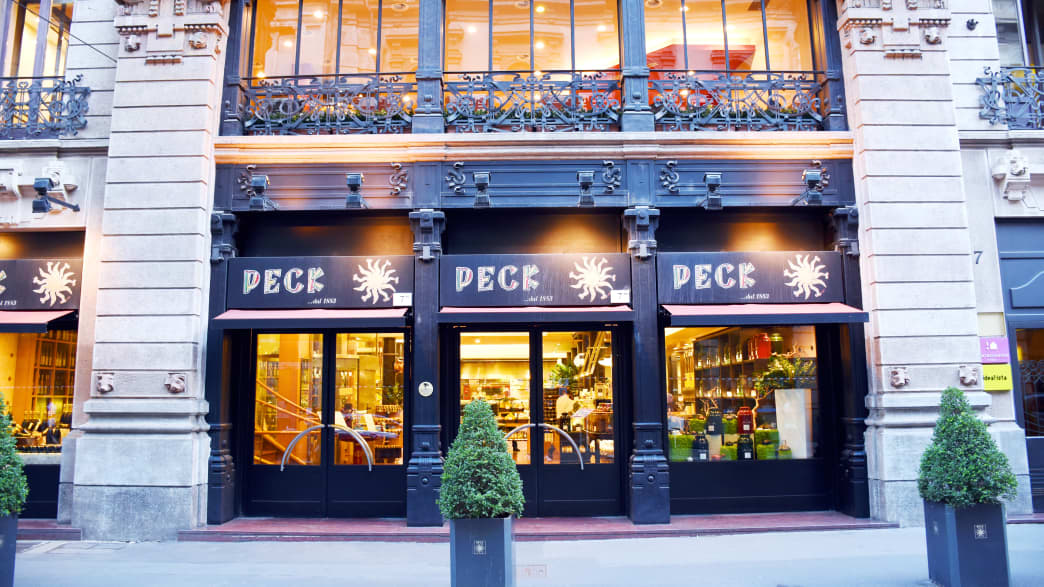 Außenansicht des berühmten Peck Restaurants in Mailand in der Spadari Straße