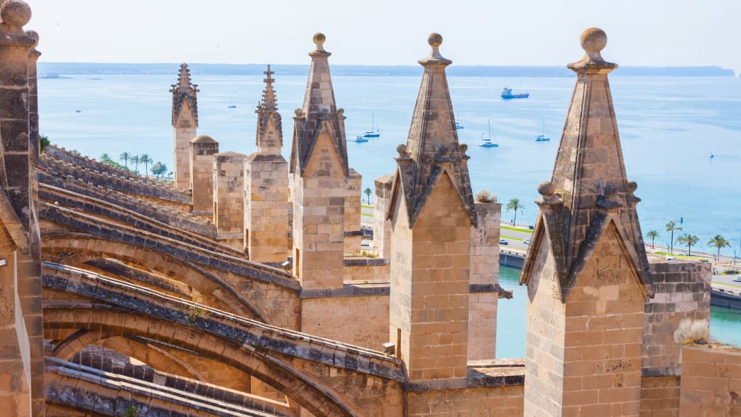 Blick von Der Dachterrasse der Kathedrale in Palma La Seu