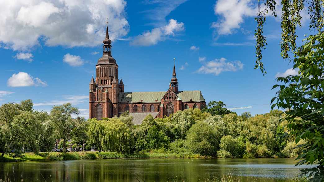 Blick auf die Marienkirche in Stralsund