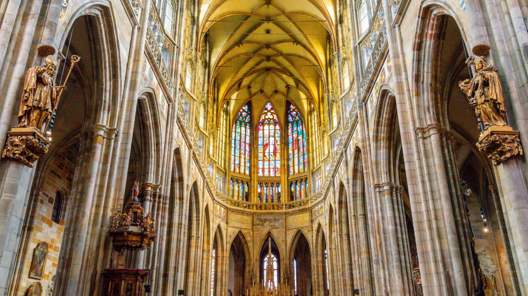 Innenansicht des Veitsdom in Prag