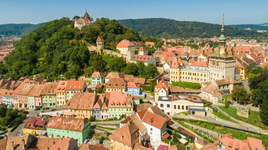 Luftaufnahme der Stadt Sighisoara in Rumänien