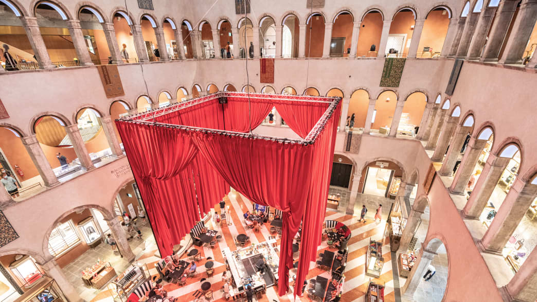 Innenaufnahme des Kaufhaus Fondaco dei Tedeschi