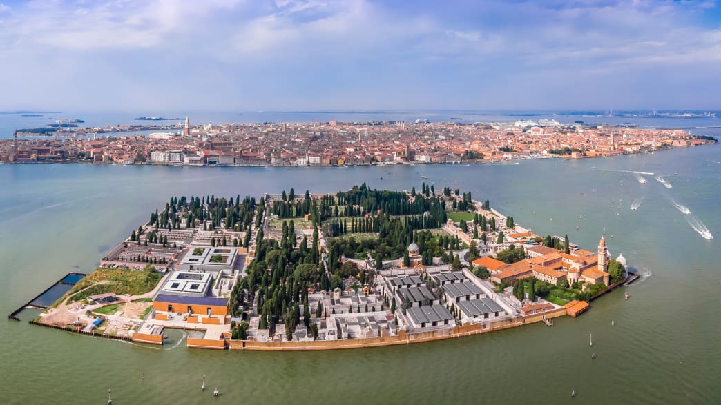 Die Insel San Michele in der Lagune von Venedig
