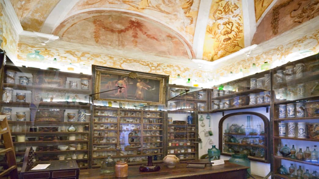 Die Klosterapotheke in Valdemossa auf Mallorca von innen