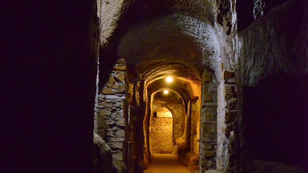 In den Calixtus-Katakomben in Rom