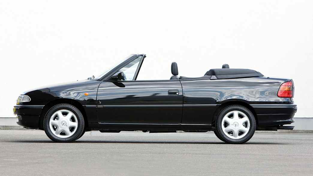 Opel Astra Cabrio 1.8 16V Bertone Edition (01/95 - 07/99) 2 Opel Astra Cabrio 1.8 16V Bertone Edition (01/95 - 07/99) 2