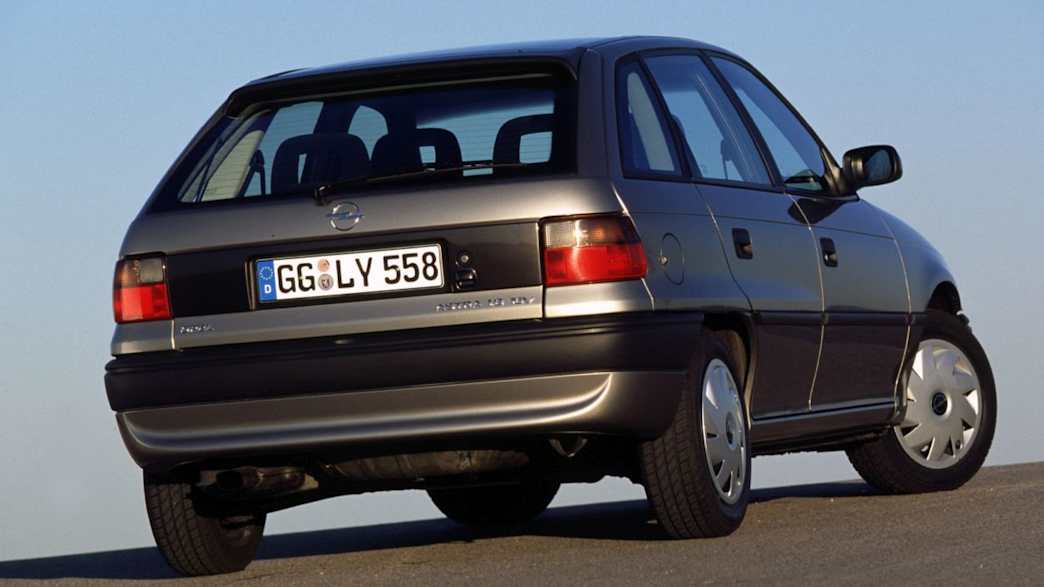 Opel Astra 1.6 16V GLS (08/94 - 06/96) 3 Opel Astra 1.6 16V GLS (08/94 - 06/96) 3